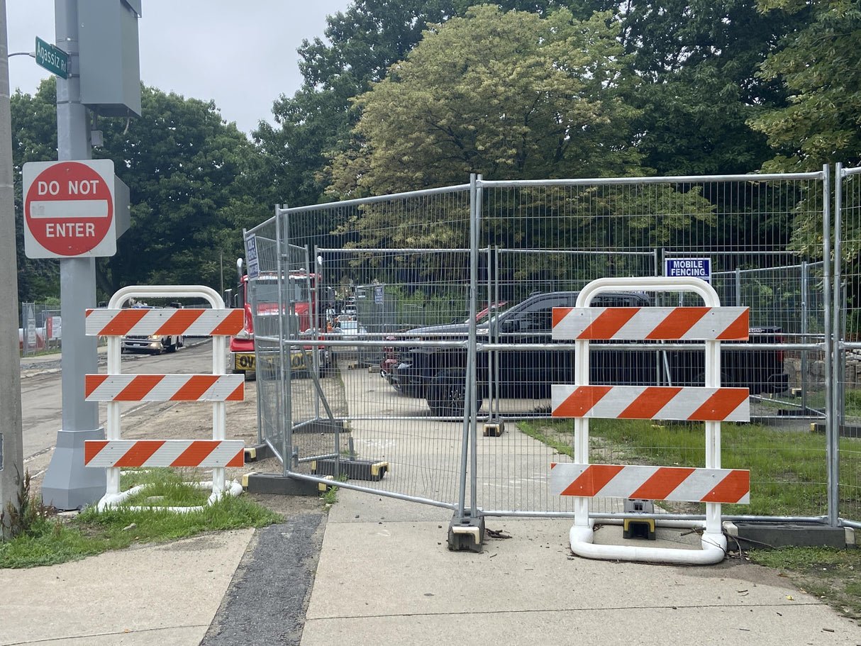 Sentinel™ Type III Barricade